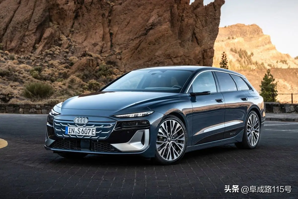 全新奧迪A6長什么樣？先來看看即將進(jìn)入國內(nèi)的奧迪S6 Avant e-tron！