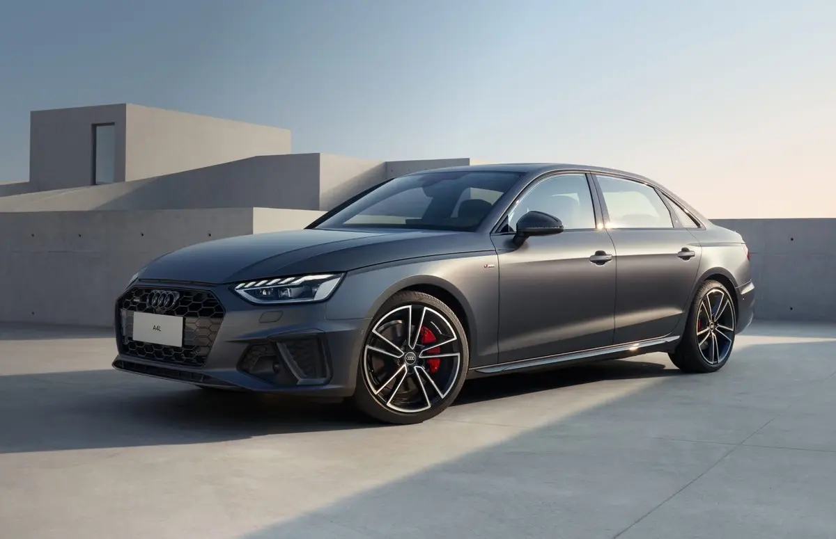 28.98萬起，2025款奧迪A4L上市！入門版官降3.2萬，換代前清倉？