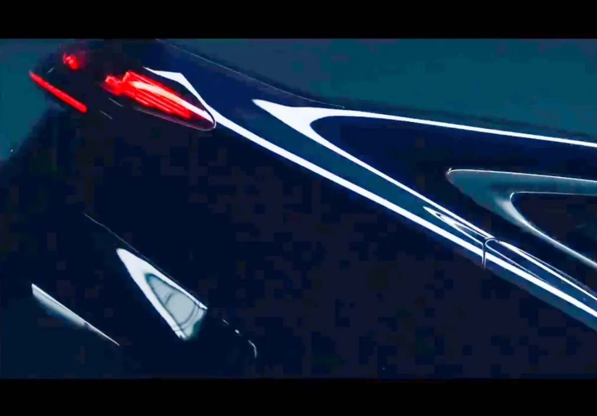 A6 Sedan，官圖搶跑，像A7L？