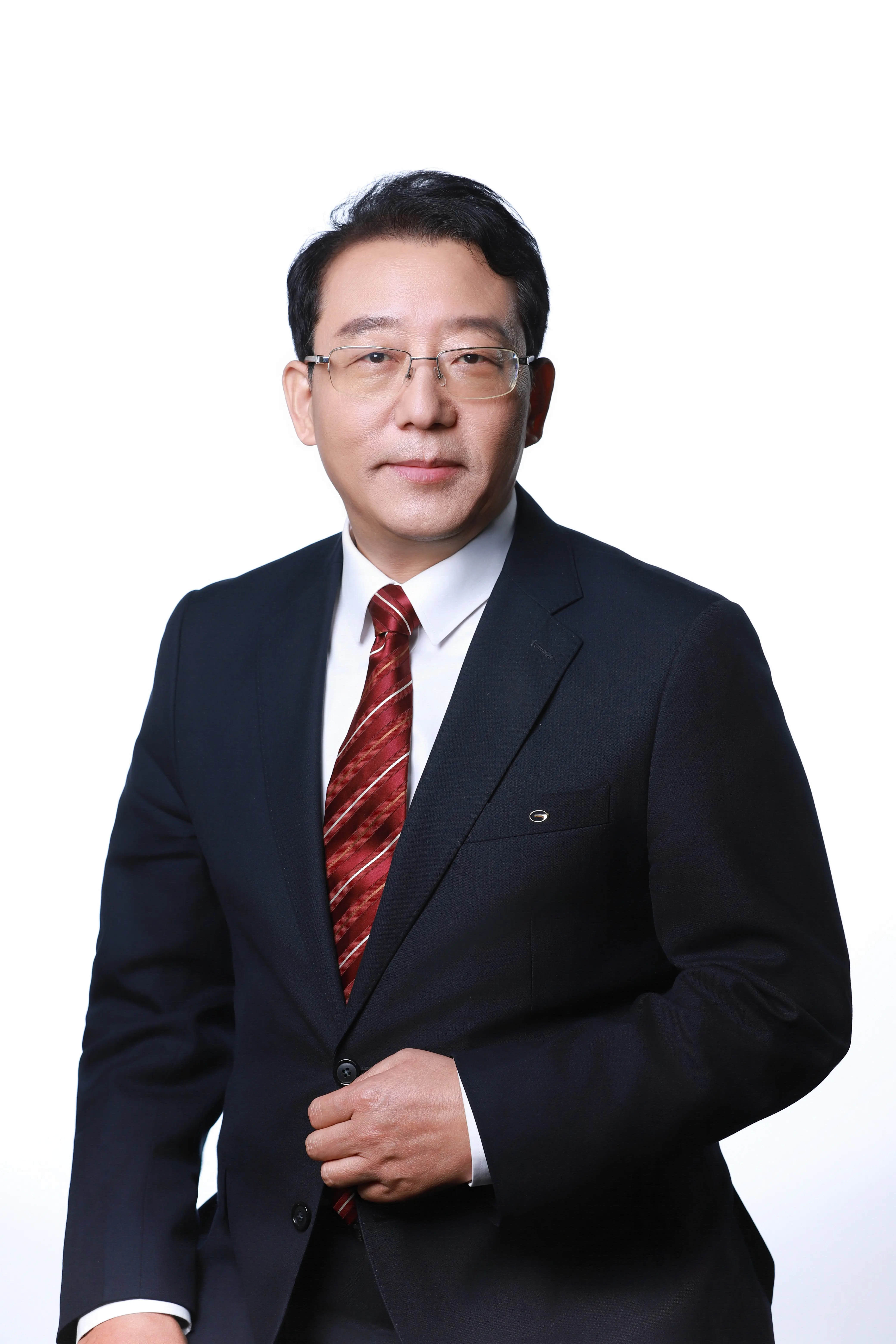 廣汽集團董事長馮興亞:中國新能源汽車暢銷海外不是靠低價的“逐底競爭”