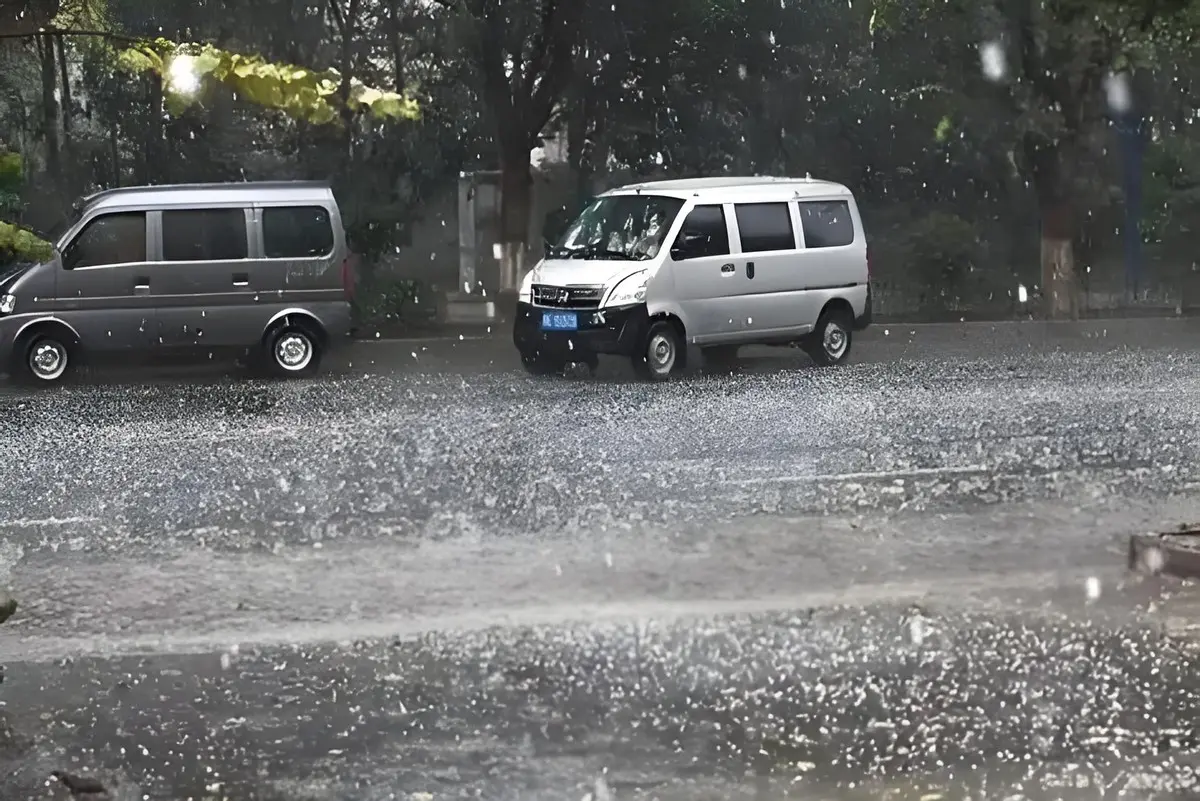强对流天气如何科学停车?四个小技巧让你不花冤枉钱