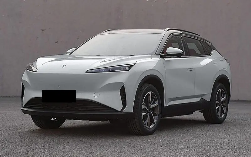 當我們深扒示界06和東風風神L7 EV，發現他倆一個模子刻的