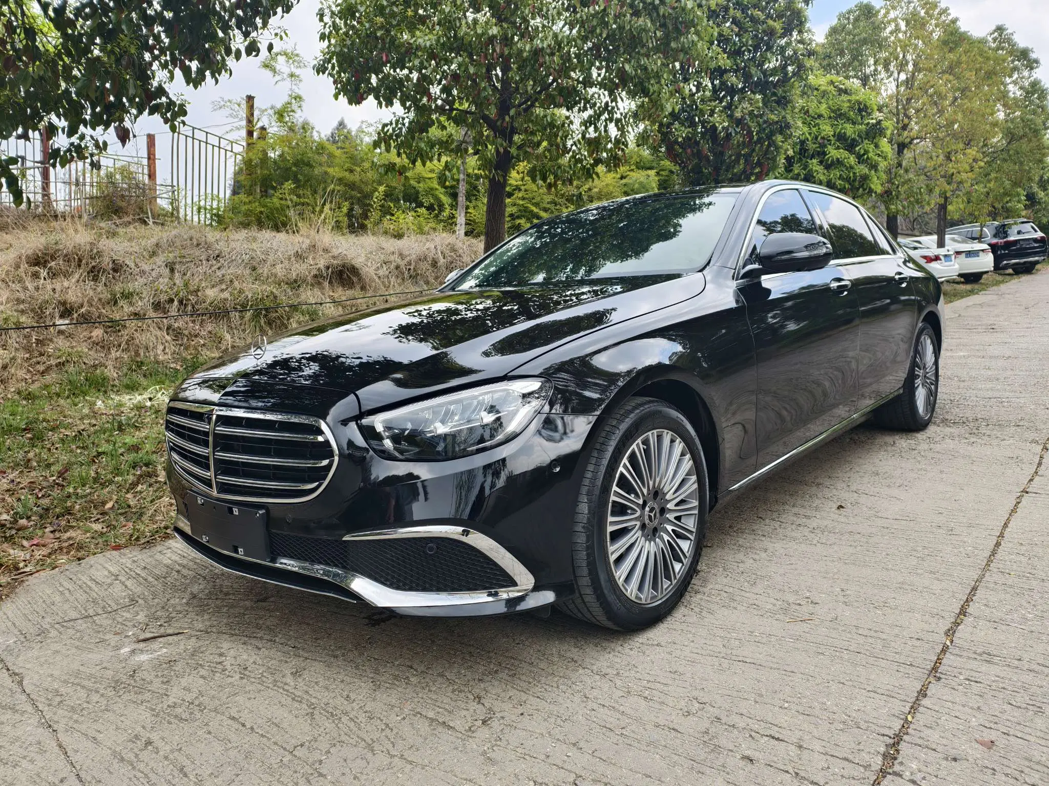 35萬喜提2021款奔馳E300L,豪華轎車也能輕松擁有!