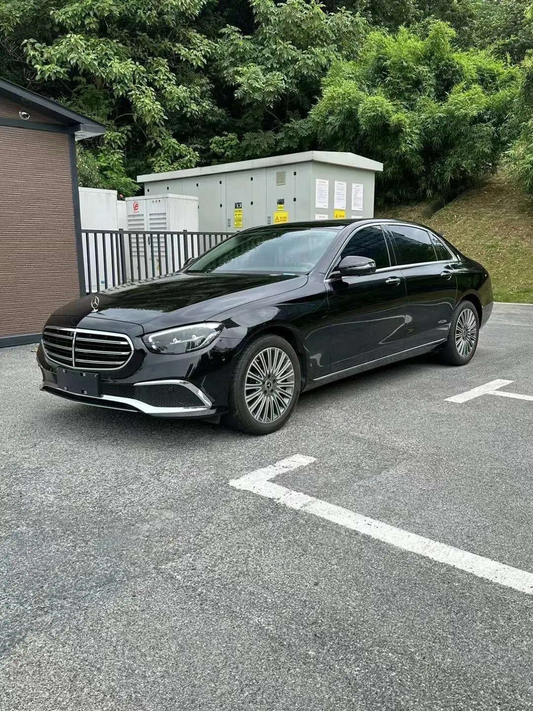 豪華C級(jí)車(chē)新標(biāo)桿,2021款奔馳E300L,一手車(chē)況僅售29.8萬(wàn)