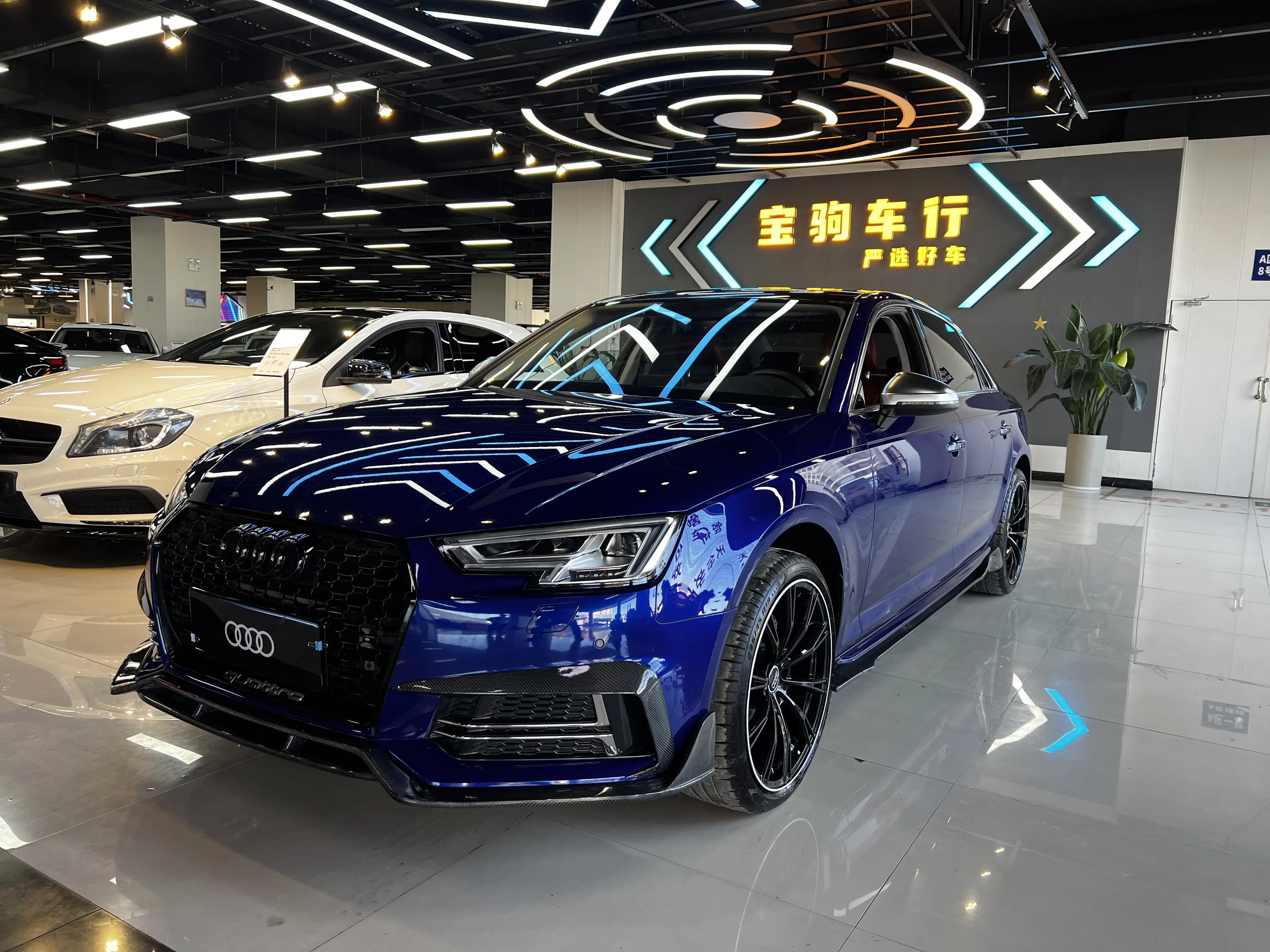 藍色旋風,7.9秒破百,2018款奧迪A4L一手車等你來!