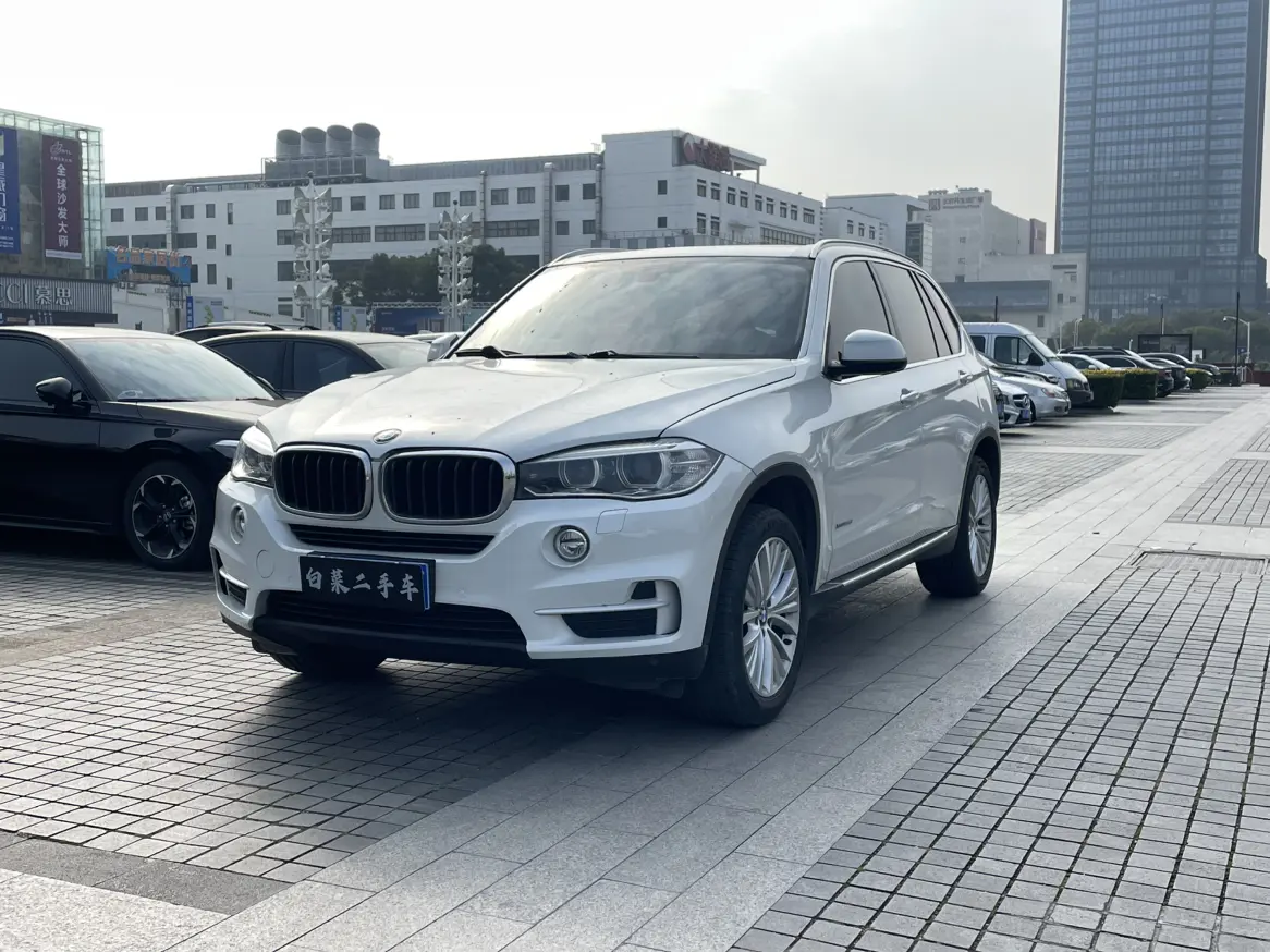 14款寶馬X5，12萬公里，曾經的豪華SUV，如今性價比如何？