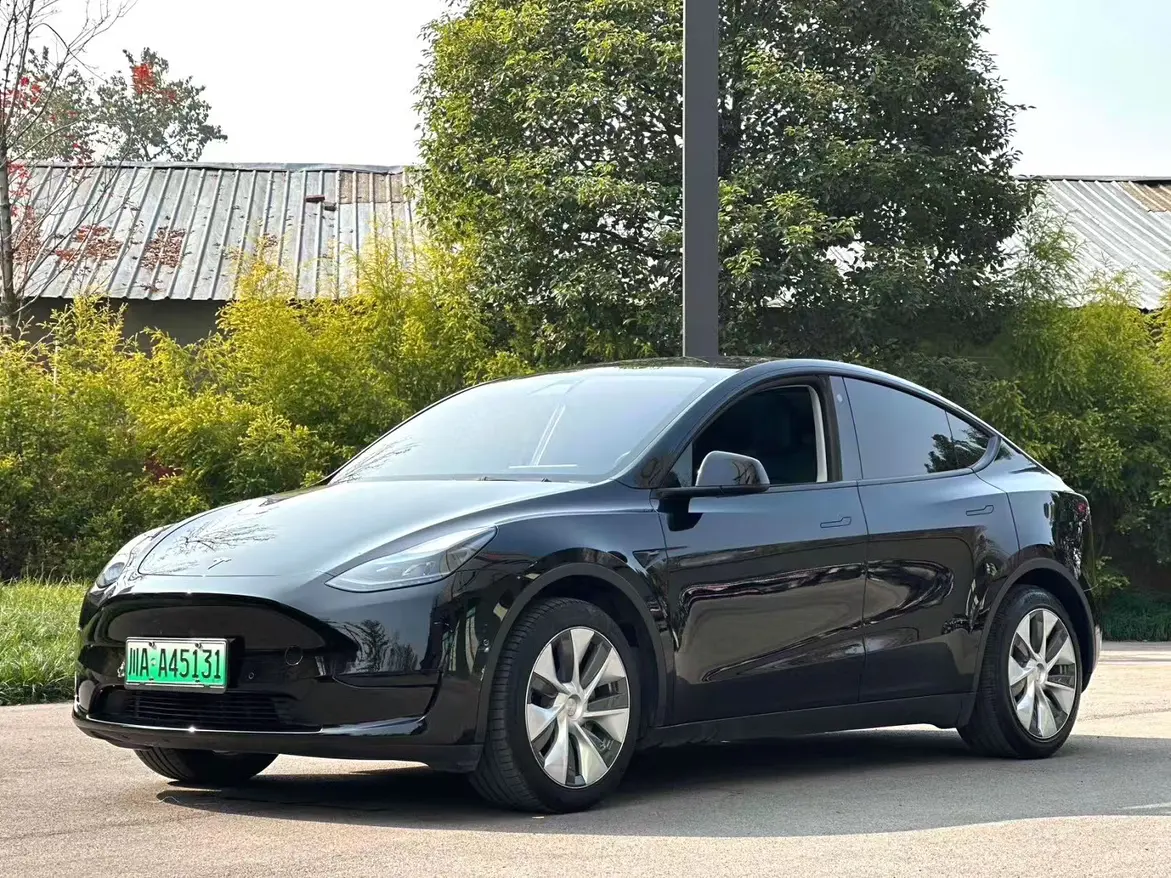 2022款特斯拉Model Y，8萬公里，純電轎跑性能依舊強勁
