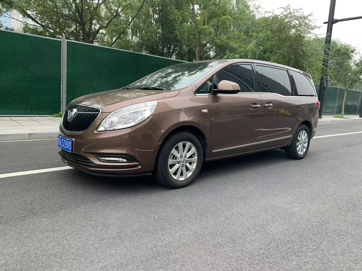 10萬級(jí)家用大7座SUV，2018款別克GL8一手車況，宜商宜家