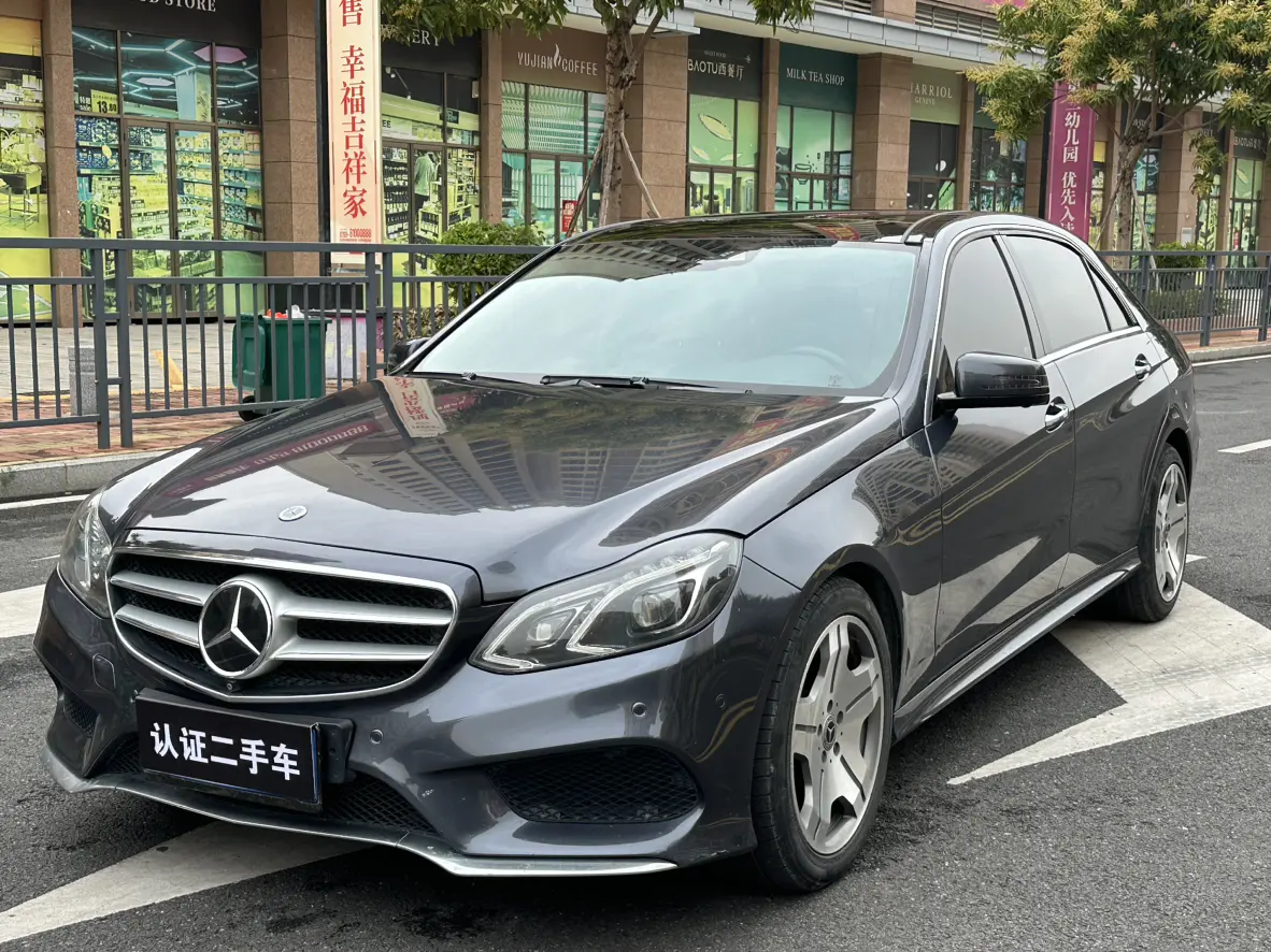 深灰奔馳E400L,曾經(jīng)的西裝暴徒,如今十萬即可擁有?