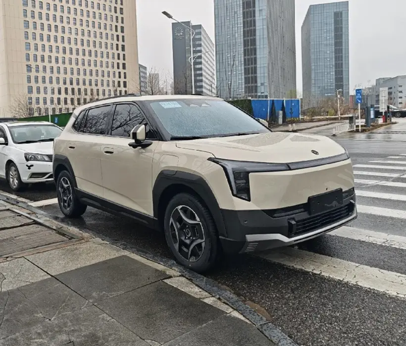 東風納米06現身，神似“起亞EV5”還帶“天地門”，最高471km續航
