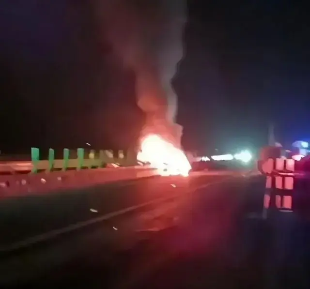 小米SU7高速發生車禍 到底是什么原因?