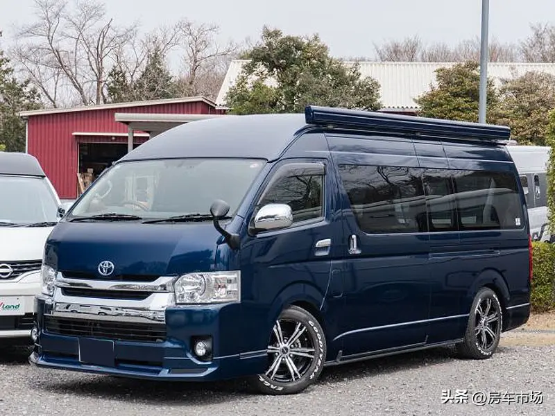 豐田海獅商旅房車，霸道27同款機器，U型沙發坐8人，2米床隨意睡