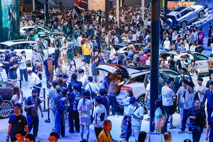 盤點(diǎn)2025年用戶服務(wù)做得好的車企，TA們都做對(duì)了啥？