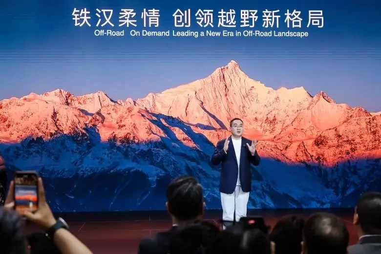 “機(jī)械熱愛(ài)”落地，V8發(fā)動(dòng)機(jī)+坦克300虎克版集結(jié)上海車(chē)展
