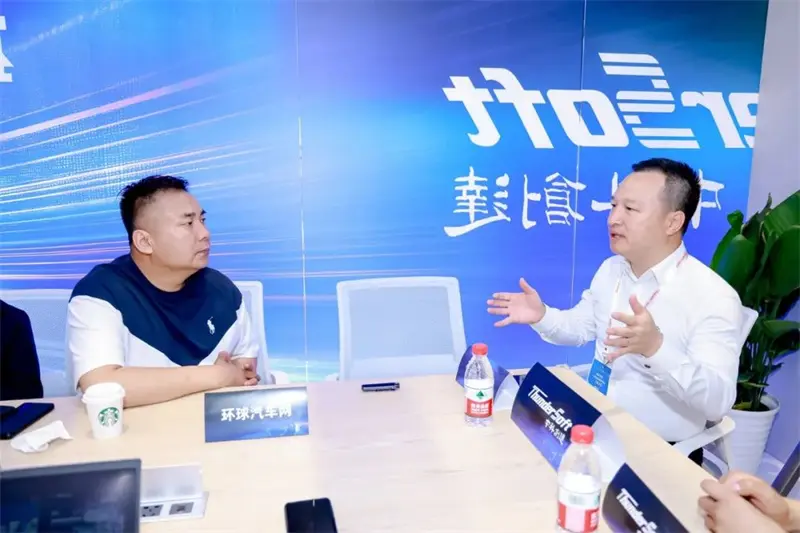 中央計算+AI原生：滴水OS 1.0 Evo如何定義下一代智能汽車？