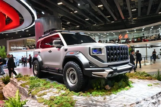??？紅旗還造了越野車？