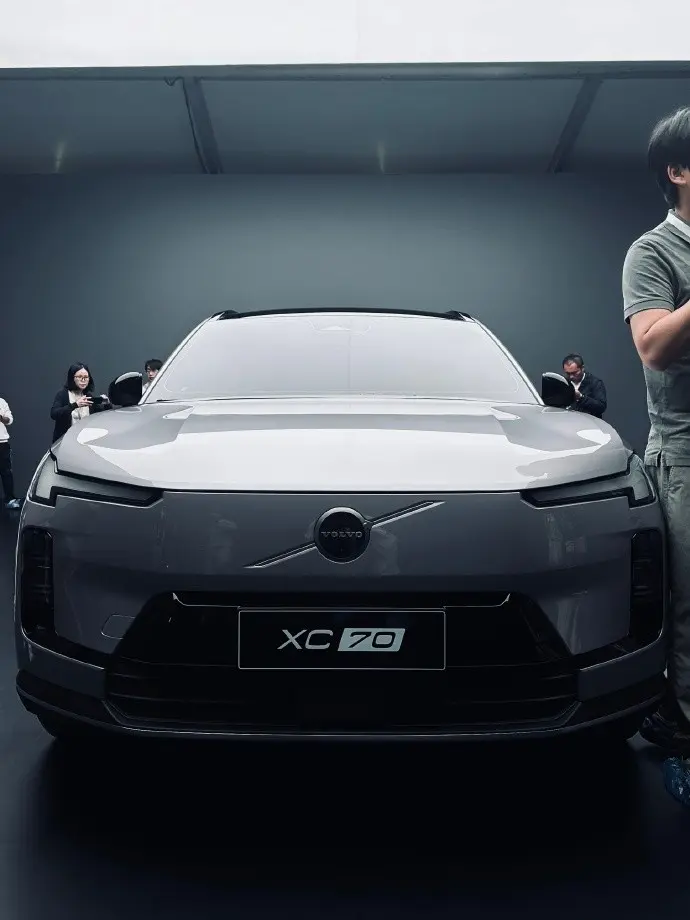 全新沃爾沃 XC70 震撼登場,號稱“最美沃爾沃”
