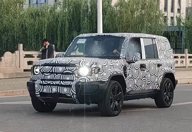 這回真像路虎了 iCAR V27諜照曝光