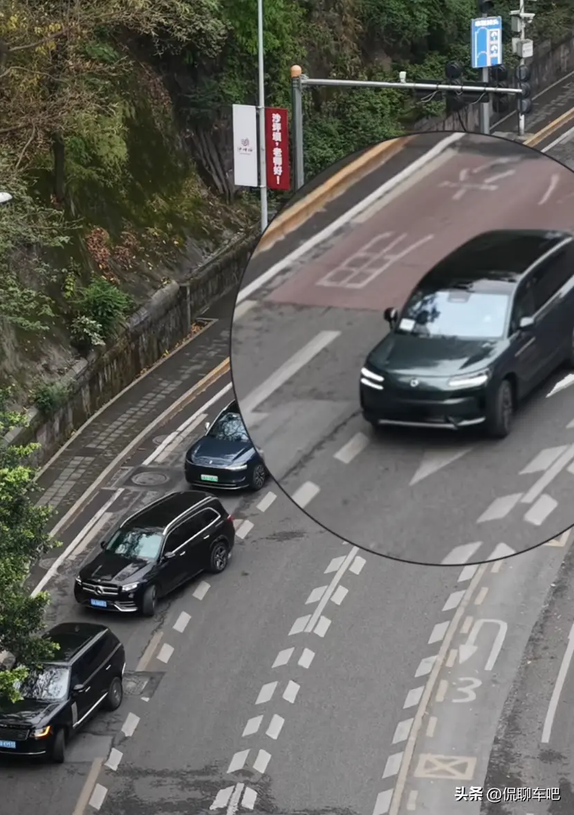 老小區/菜市場/學校門口…騰勢N9的窄路掉頭‘絕活’藏不住了