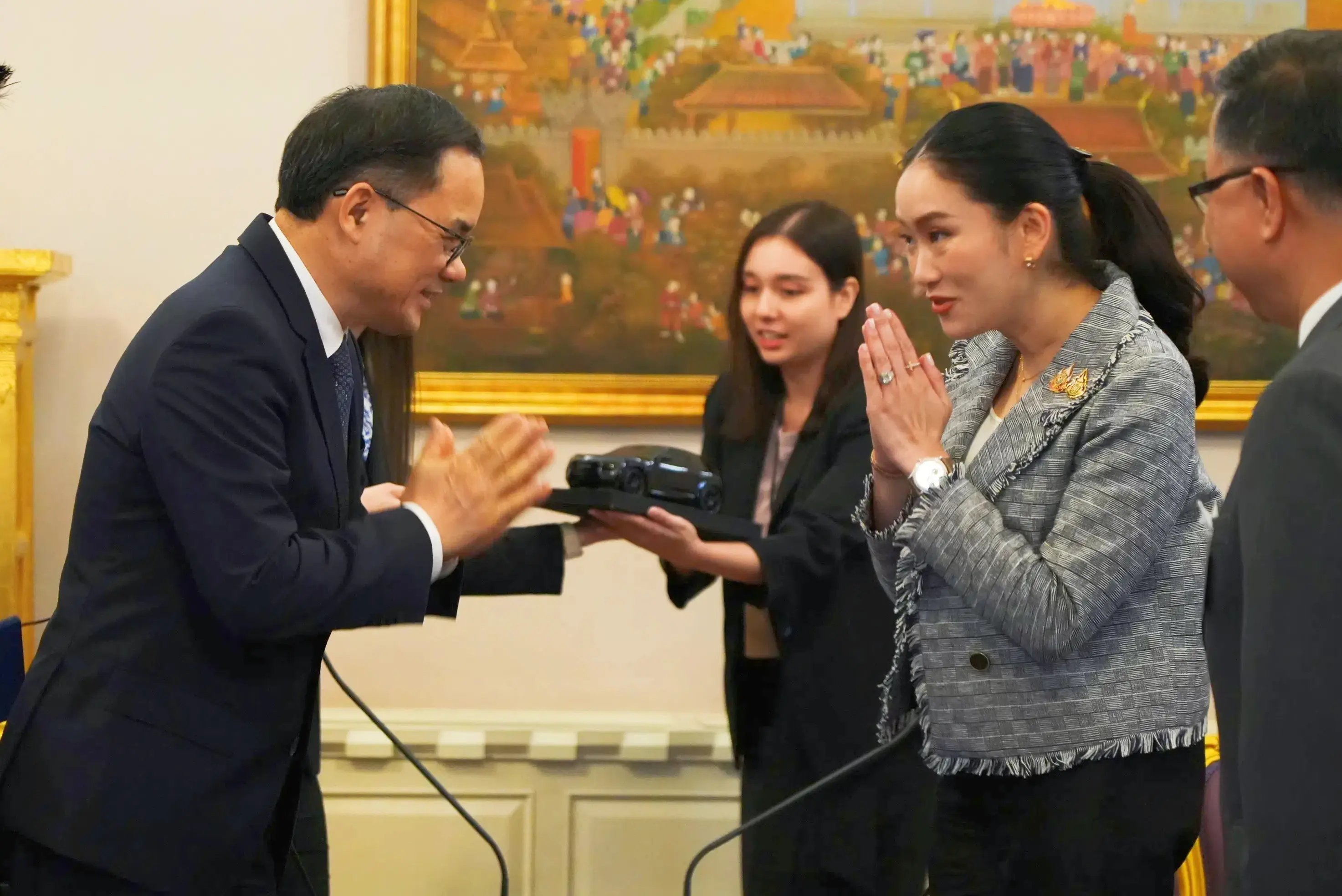 泰國總理會見長安汽車朱華榮，共賀羅勇工廠投產