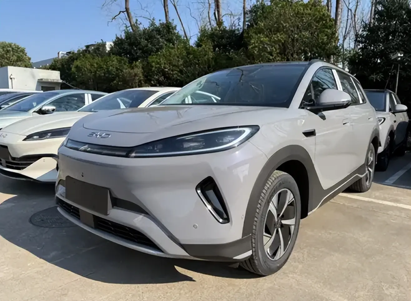 10万级姊妹车，比亚迪海狮05 EV和元PLUS，怎么选?