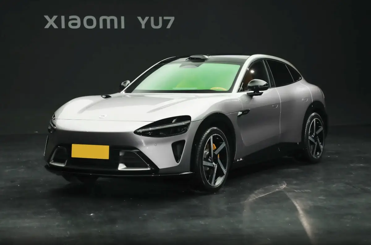 小米YU7來襲，提供三款動力版本，入門續航超800km