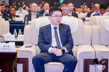 黃永強：汽車行業(yè)的三重變革與廣汽應(yīng)對策略