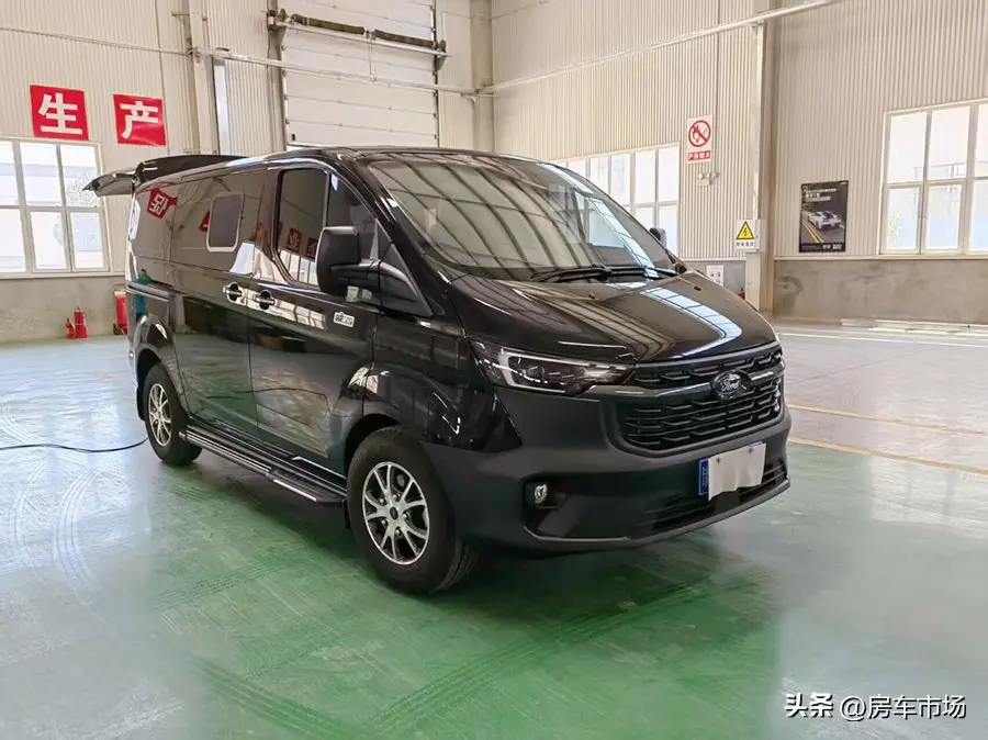 MPV身形房車功能!福特“小房車”僅16萬(wàn)多,洗漱做飯還能下地庫(kù)