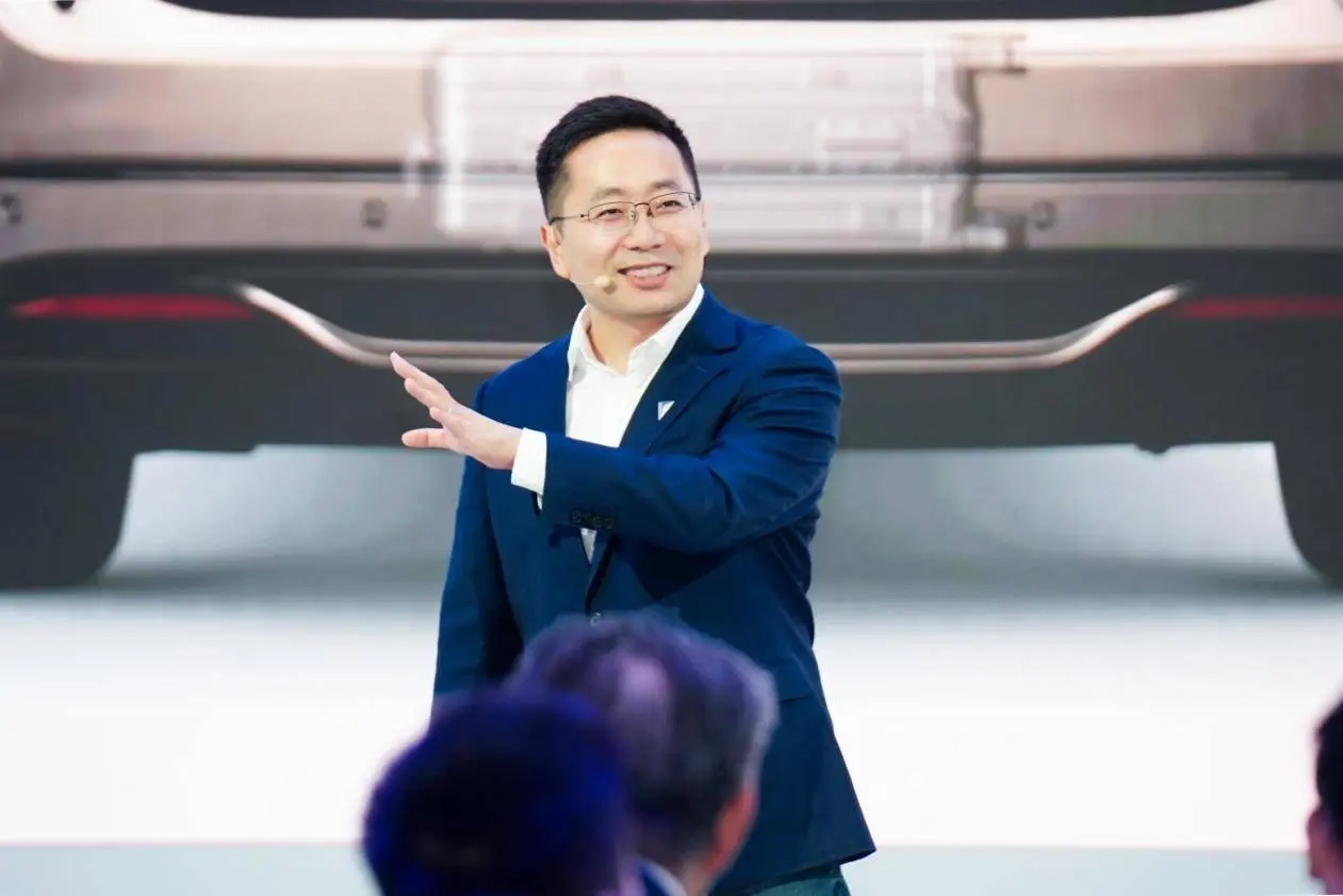 重慶車展直擊，深藍(lán)S09 