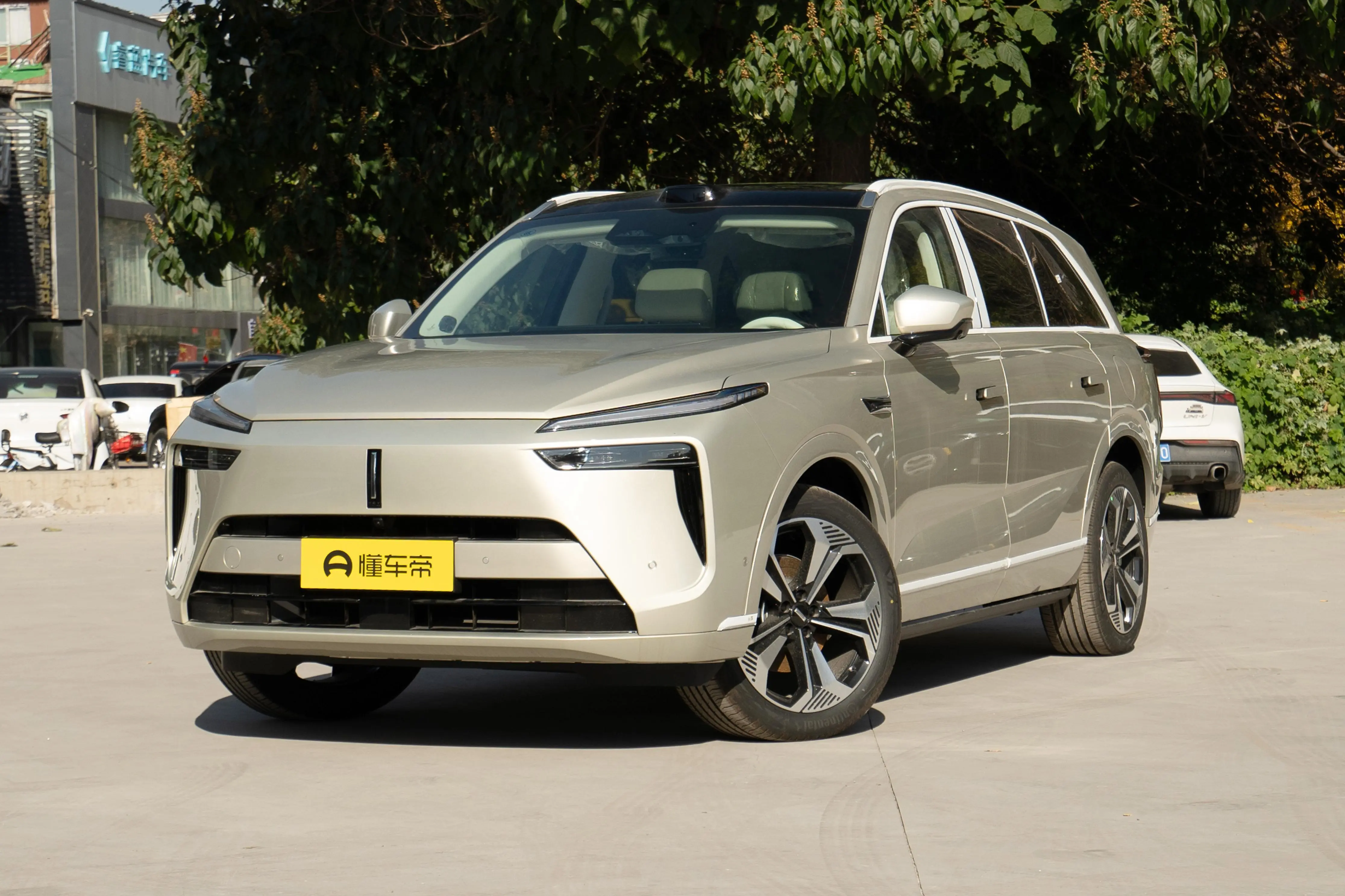 全新藍(lán)山，智能大六座SUV，實力詮釋