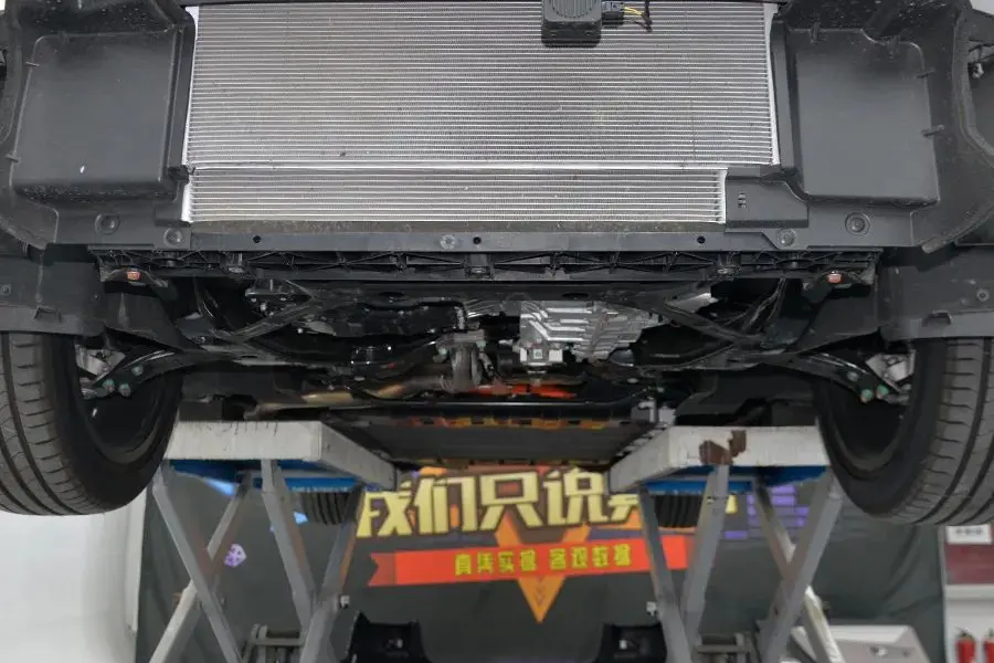 比亞迪漢DM-i拆車：誰說是“筷子”，人家是正經八百的五連桿！