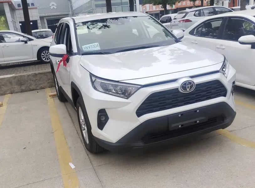 將“價(jià)格戰(zhàn)”打到底！RAV4榮放直降4.5萬(wàn)，一個(gè)月賣了18451臺(tái)