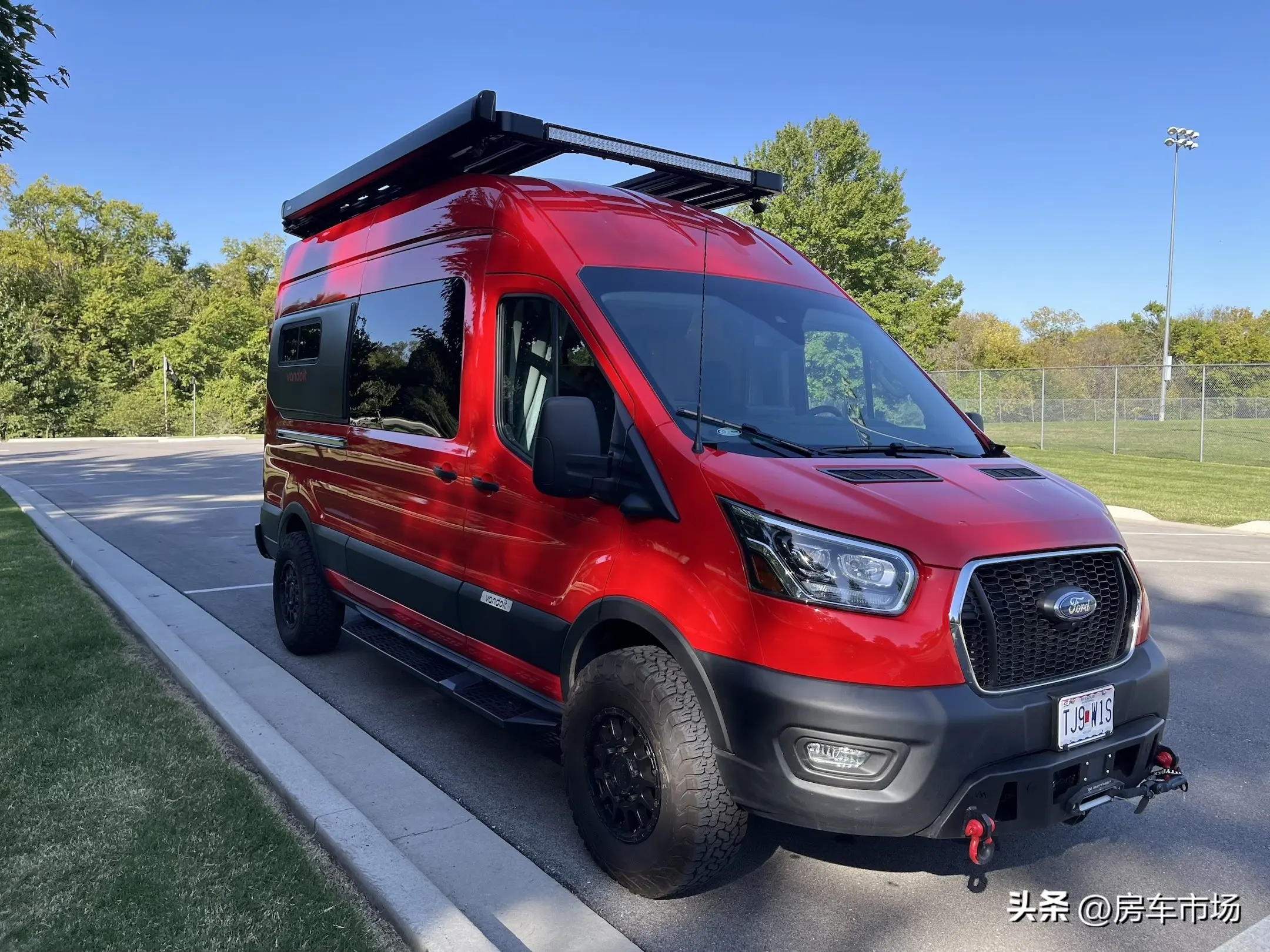 福特越野版房車(chē)，全鋁內(nèi)飾，大佬級(jí)戶外裝備，兩人旅行佳作