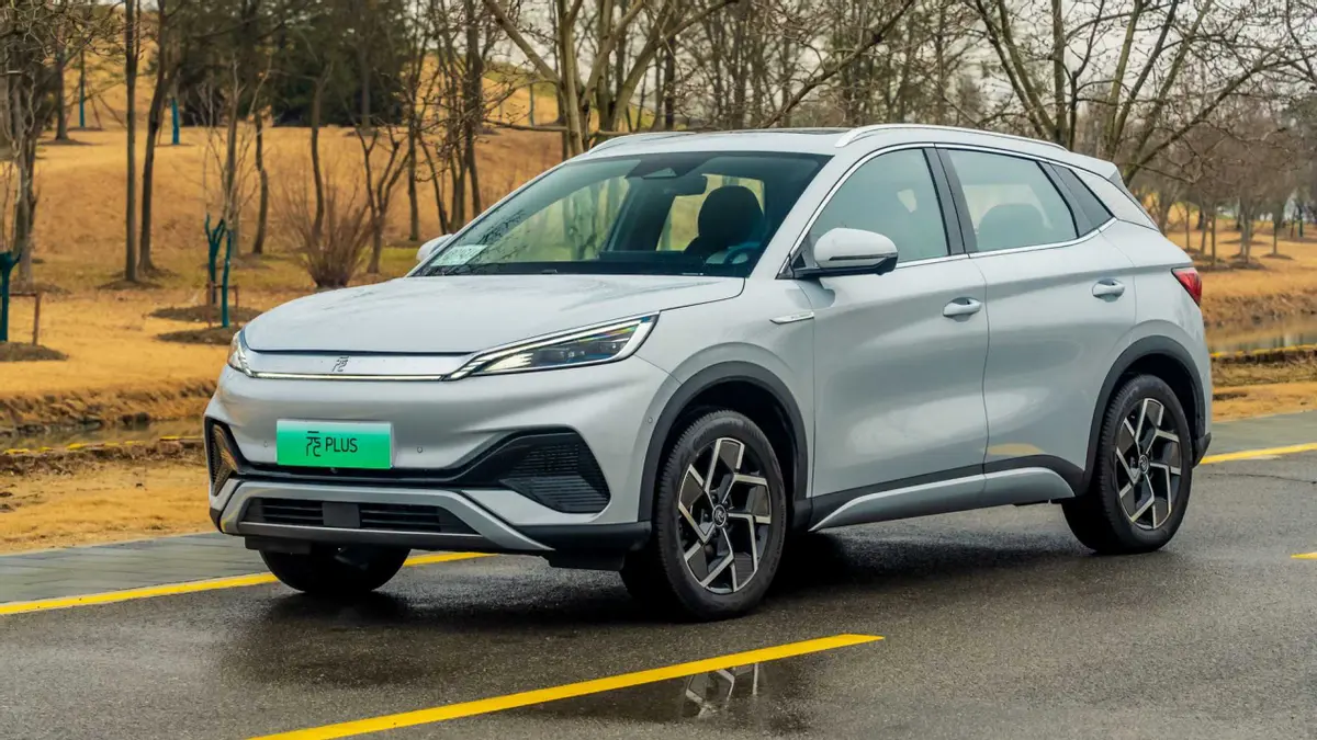 15萬級家用緊湊SUV，深藍S05對比元PLUS，哪款值得買