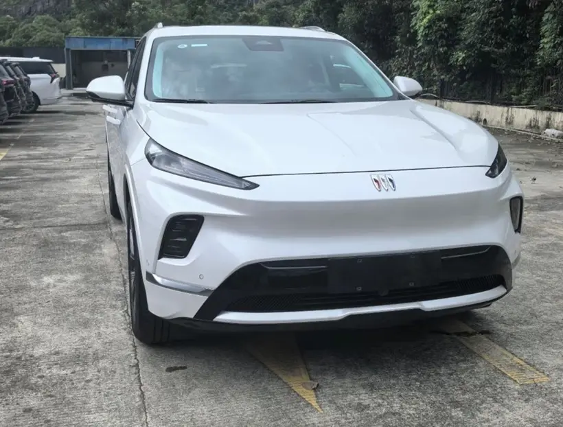 新款別克E5到店，換裝“新臉”，車機升級，最高續航提升至650km