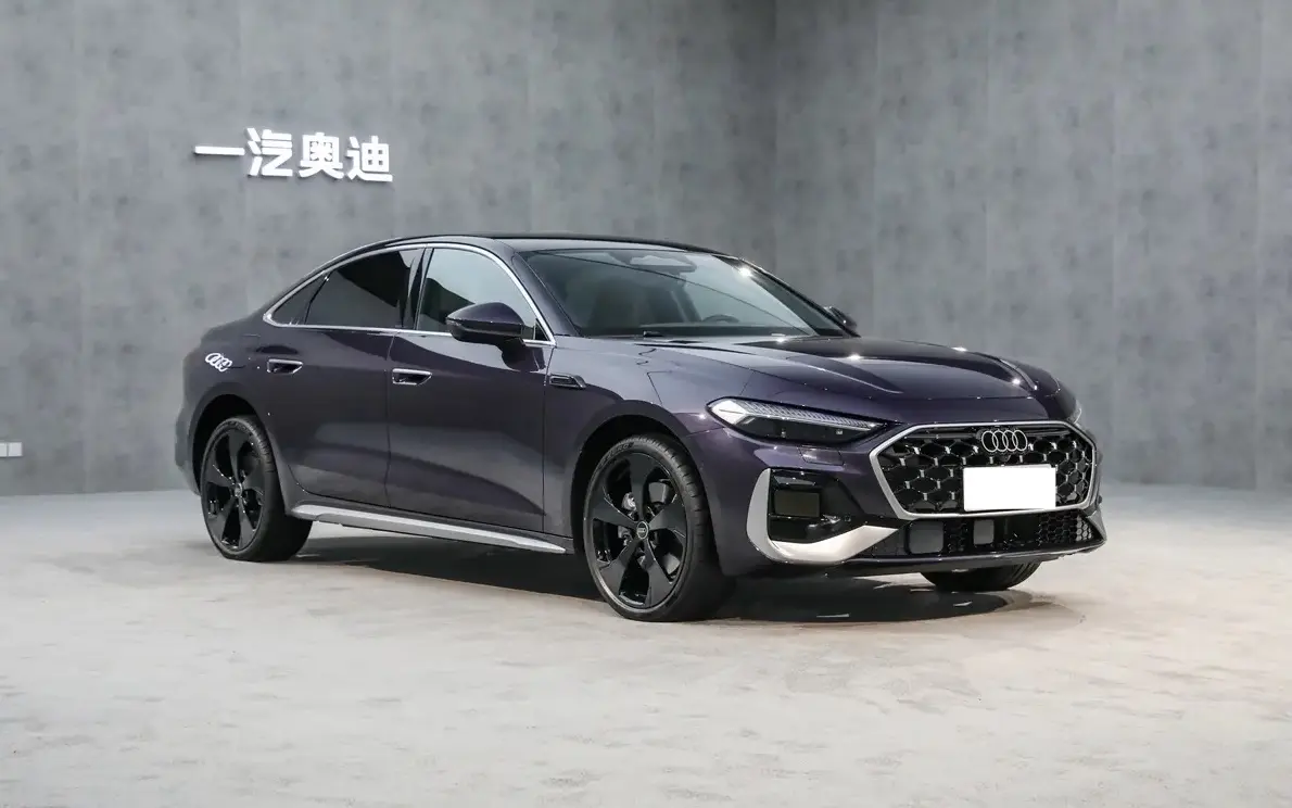 加入華為元素，全系2.0T+7DCT，你們說一汽奧迪A5L賣多少錢能火？