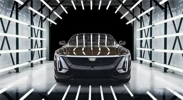 凱迪拉克 Celestiq 首臺車正式交付,超豪華電動汽車市場再添新秀