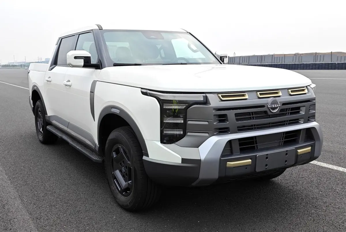鄭州日產(chǎn)Frontier Pro申報(bào)圖，兩種前臉，兩種動(dòng)力，純電續(xù)航135km