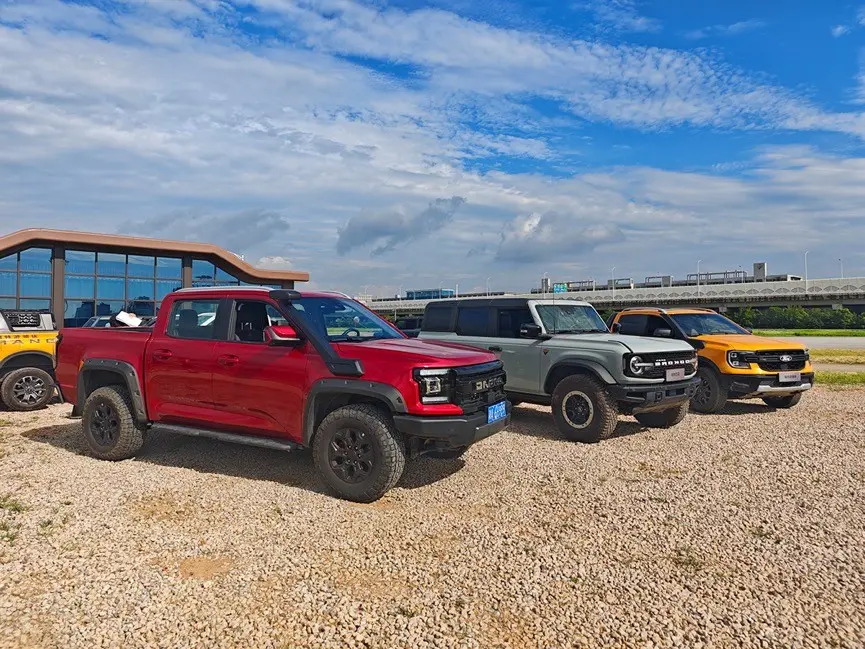 工廠Off Road體驗?江鈴汽車小藍越野體驗區正式啟幕