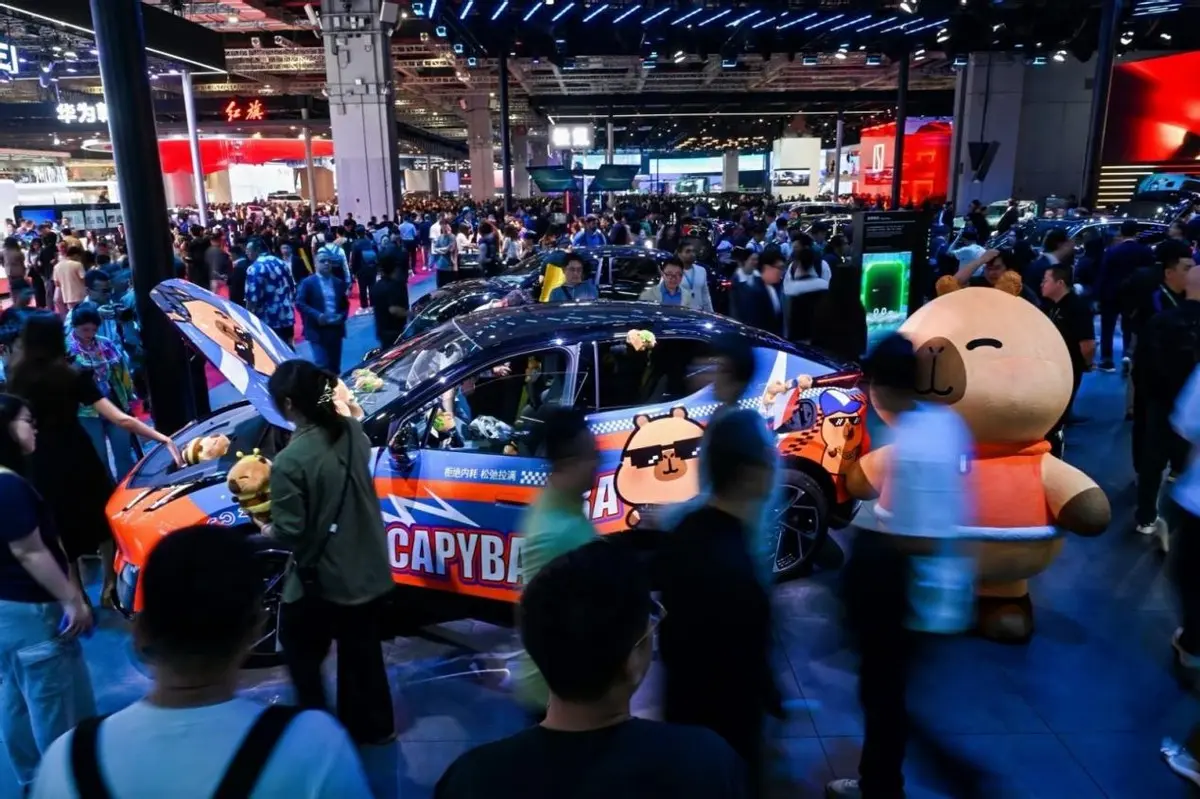 卡皮巴拉萌翻車展!領克 Z20 跨界成流量密碼