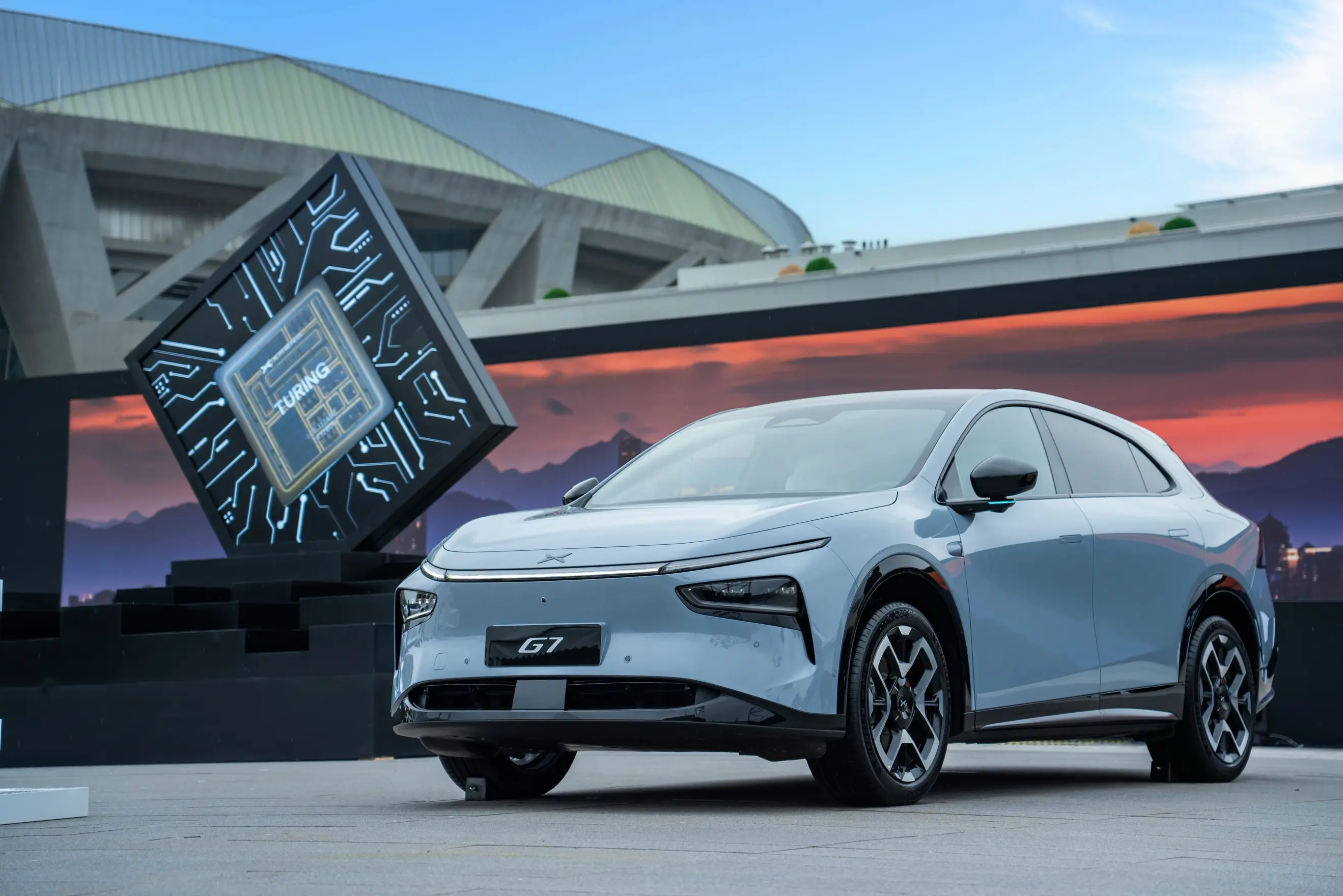 19.58萬(wàn)起 最長(zhǎng)續(xù)航702km+L3級(jí)算力 小鵬G7三款車(chē)型誰(shuí)更合適？