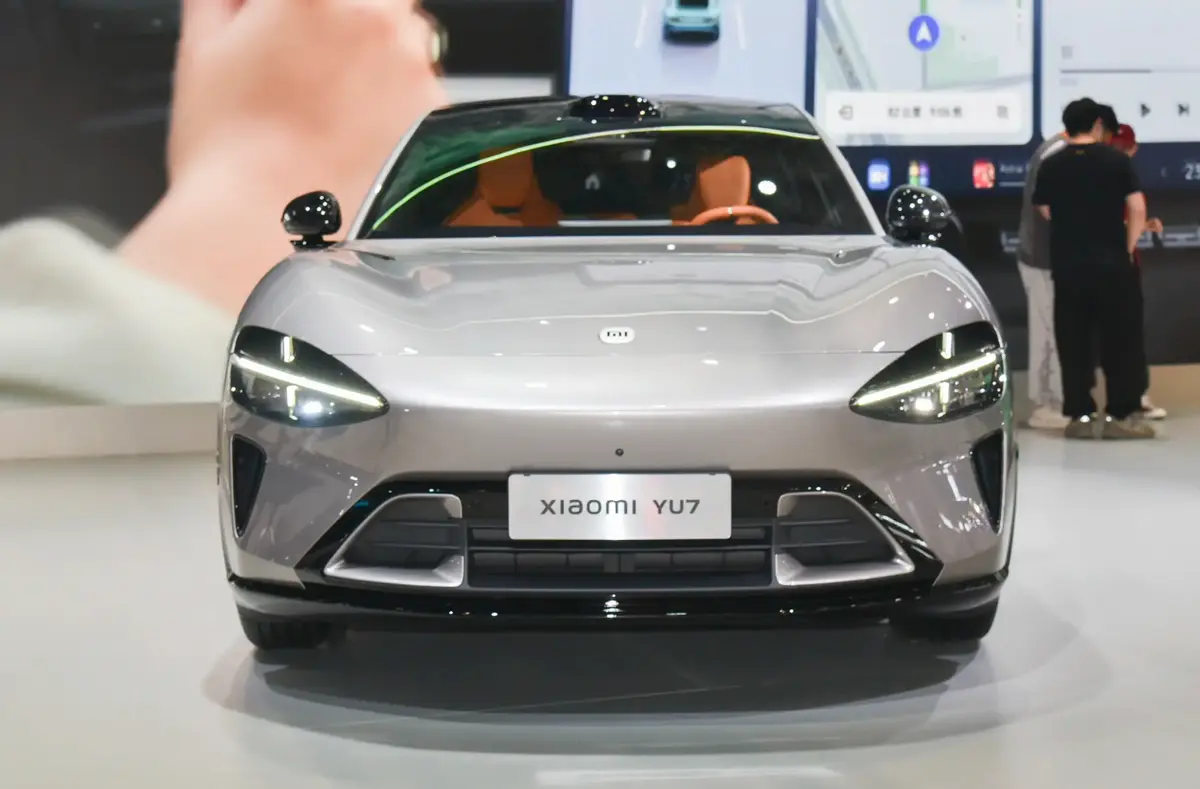 預(yù)算30多萬(wàn)買(mǎi)SUV，小米YU7對(duì)比問(wèn)界M7咋選？?jī)绍?chē)用戶不是一類(lèi)人！