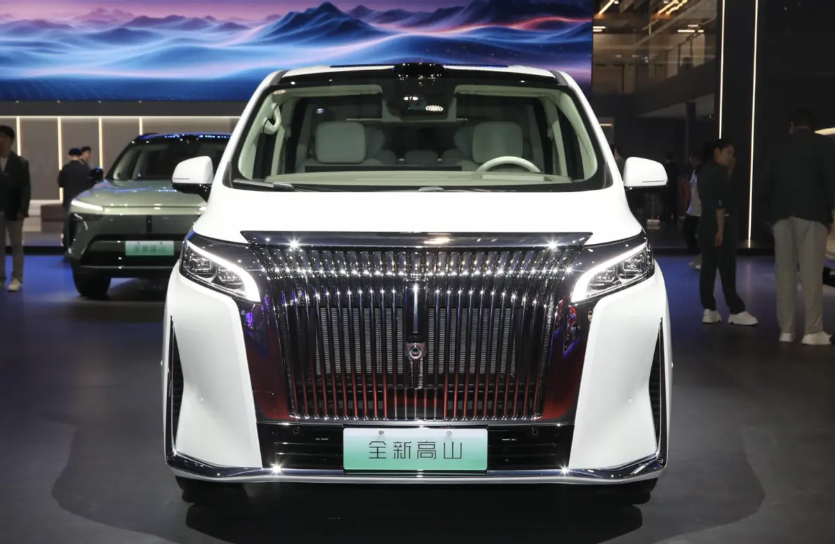 魏牌全新旗艦諜照，大六座SUV，還有激光雷達(dá)