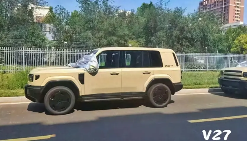 iCAR V27實(shí)車曝光，方盒子造型配增程動(dòng)力，劍指20萬級(jí)硬派SUV市場