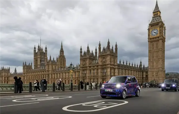 日版 “宏光 MINI” 將至 本田純電小車 N-ONE e 預告圖發布