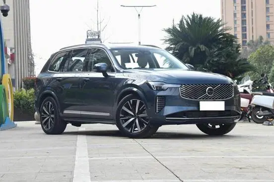 北歐豪華VS科技新貴，沃爾沃全新XC90對上問界M9，誰更好？