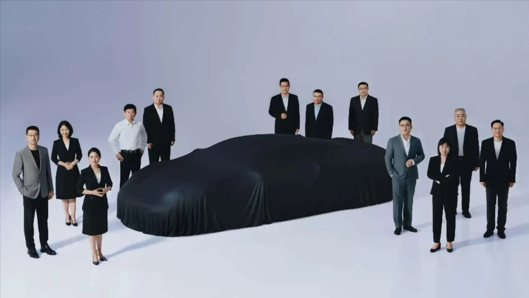 長城汽車跑車預(yù)告圖來了，V8插混？1000匹馬力？