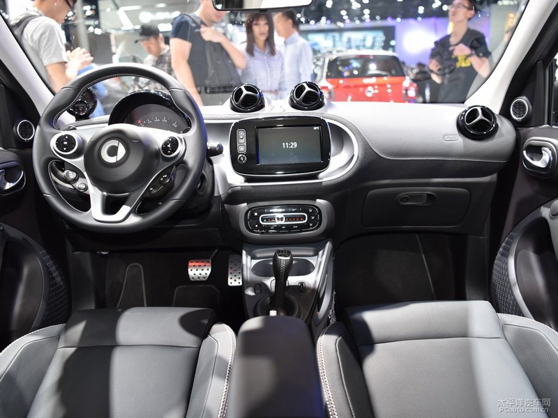 博速 smart forfour內(nèi)飾