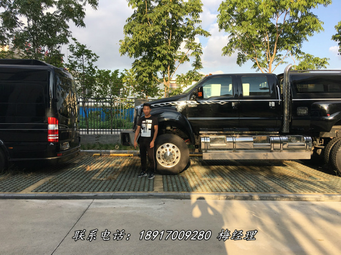 土豪改装福特猛禽f650超级沙漠越野毫不畏惧