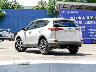 rav4荣放 2018款斜后